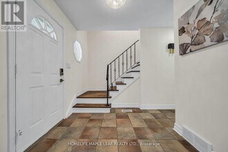 46 Chicopee Terrace in Kitchener, ON - Building Photo - Building Photo