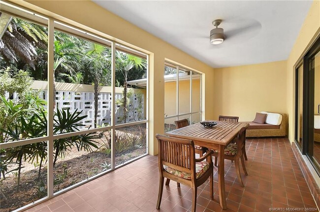 property at 8 Miramar Rd
