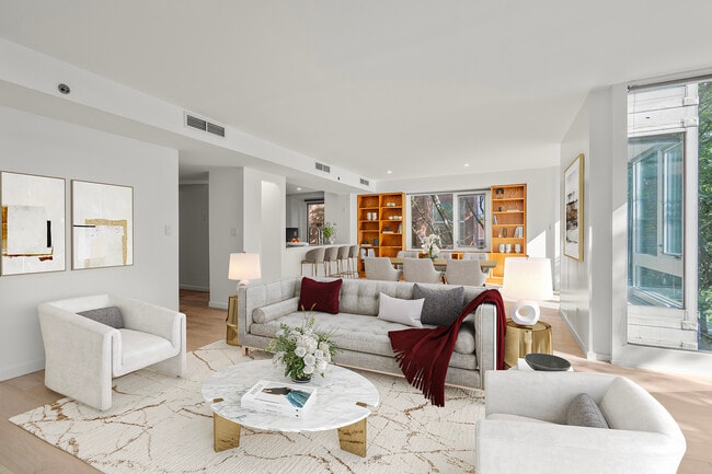 975 Memorial Dr, Unit 501 in Cambridge, MA - Building Photo - Building Photo