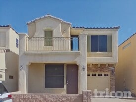 8224 W Sierra Cascade Ct in Las Vegas, NV - Building Photo