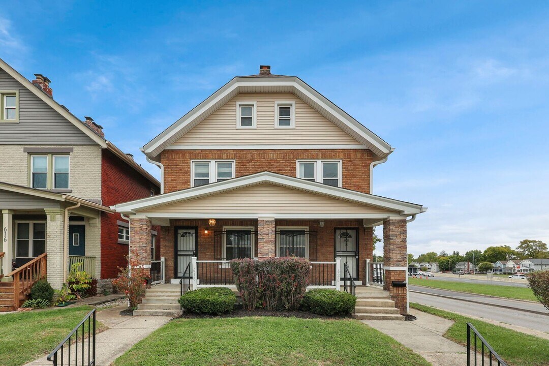 618-620-620 Lilley Ave in Columbus, OH - Building Photo