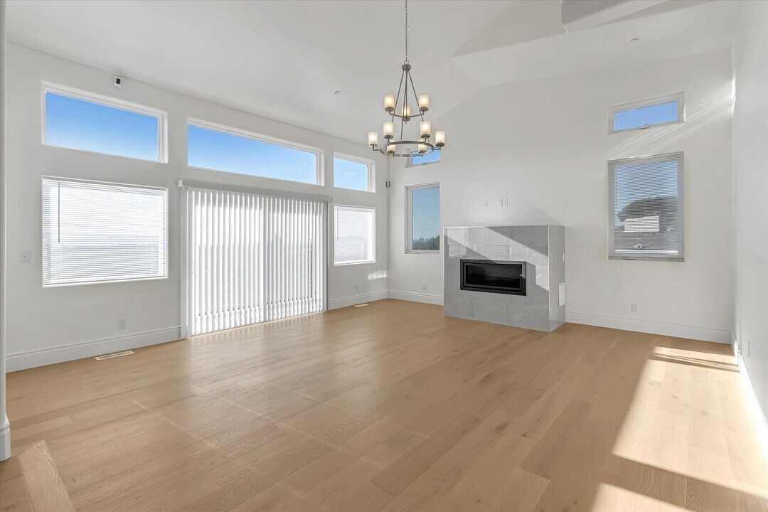 3074 Malcolm Ave in Oakland, CA - Building Photo