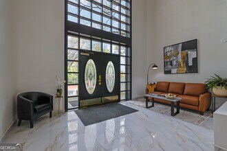 1104 Pine Heights Dr NE in Atlanta, GA - Building Photo - Building Photo