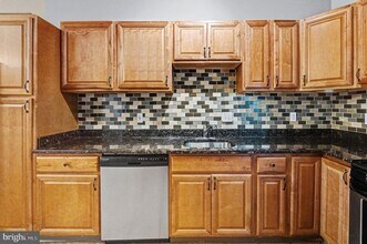 407 W 28th St in Baltimore, MD - Building Photo - Building Photo