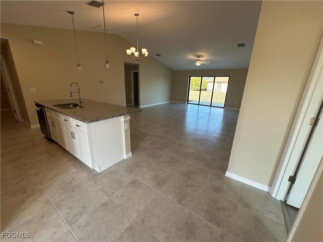 2601 NW 26th Terrace in Cape Coral, FL - Building Photo - Building Photo