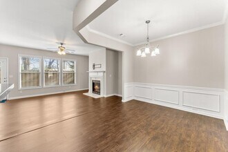 1933 Lake Heights Cir NW in Kennesaw, GA - Building Photo - Building Photo