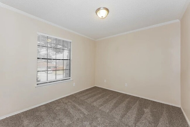 property at 1459 Thistlewood Ln