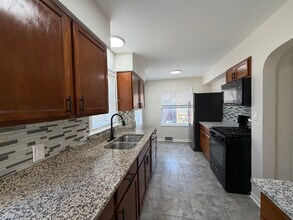 1822 W 187th St, Unit D22 in Homewood, IL - Building Photo - Building Photo