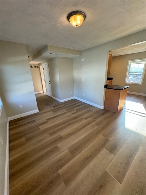 26 Northend St, Unit #2 in Peabody, MA - Foto de edificio - Building Photo