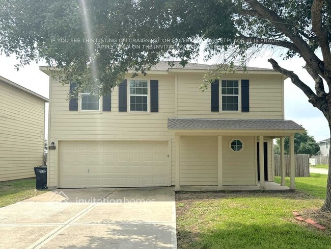 property at 3827 Middlecrest Ln