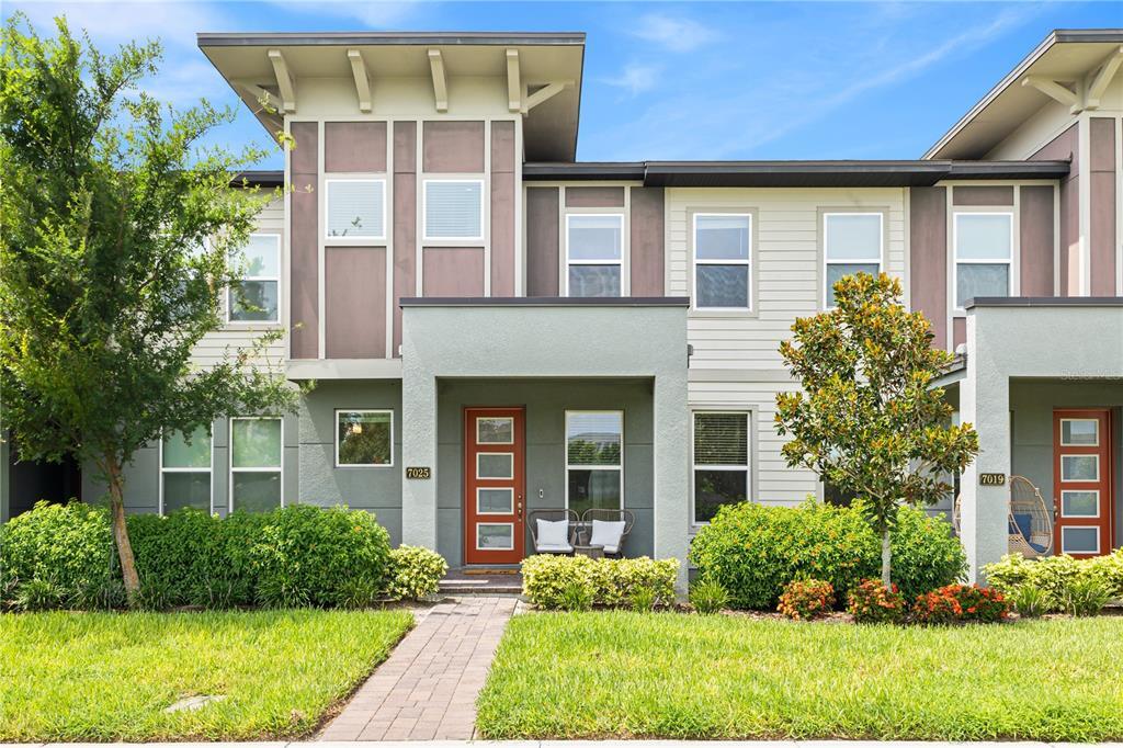 7025 Carrickbend Ln in Orlando, FL - Building Photo