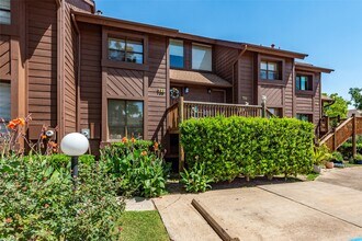 723 Davis Rd in League City, TX - Building Photo - Building Photo