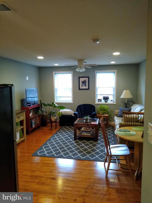 2209 Carpenter St in Philadelphia, PA - Building Photo - Building Photo