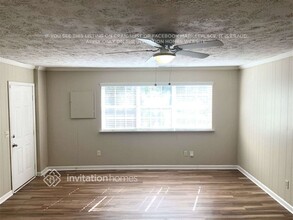 4669 S Landing Dr in Marietta, GA - Building Photo - Building Photo