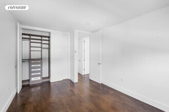 229A Scholes St in Brooklyn, NY - Building Photo - Building Photo