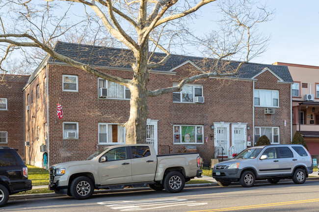 Independence Gardens in Brooklyn, NY - Building Photo - Building Photo