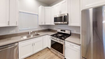 5011 Rockford Dr in San Diego, CA - Building Photo