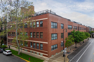 1728 N Damen Ave in Chicago, IL - Foto de edificio - Building Photo