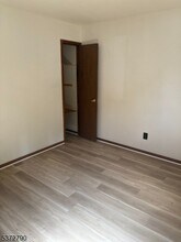 5 Powderhorn Ct in Vernon, NJ - Building Photo - Building Photo