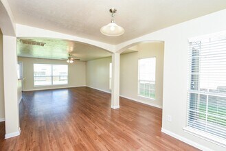 2518 Bammelwood Dr in Houston, TX - Foto de edificio - Building Photo