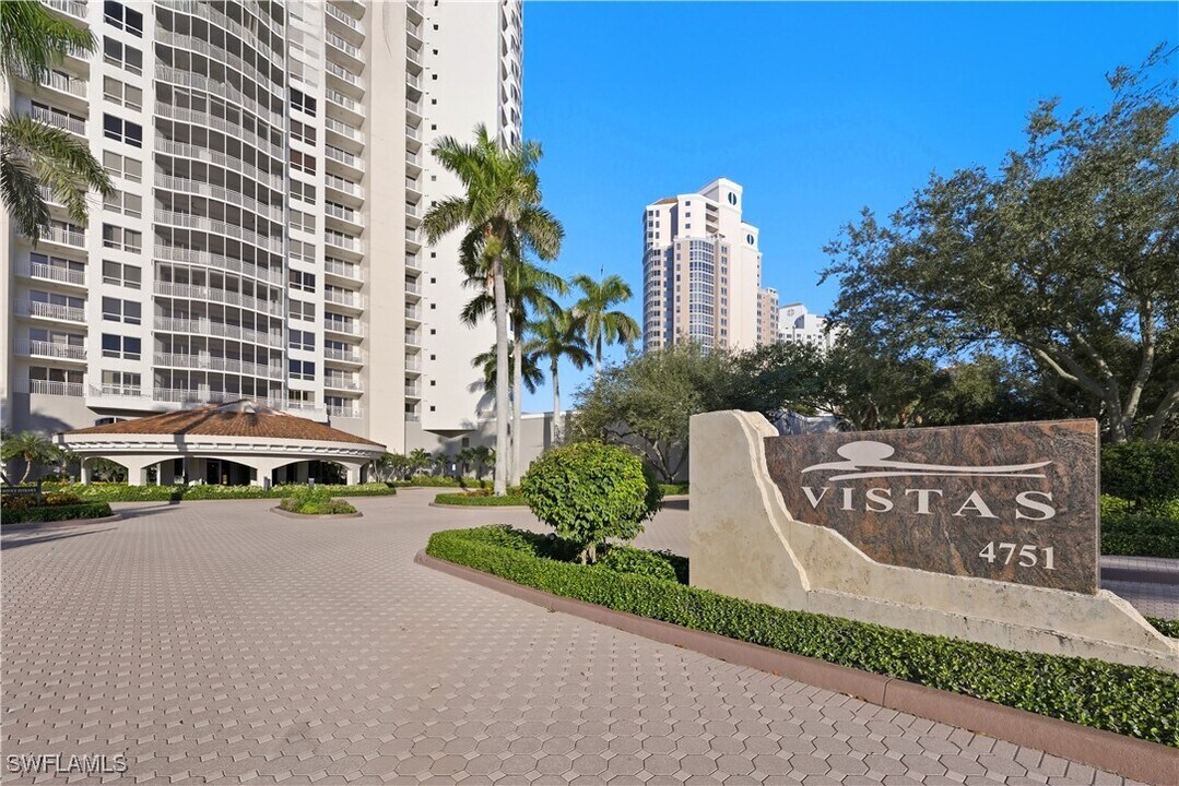 4751 Bonita Bay Blvd in Bonita Springs, FL - Building Photo