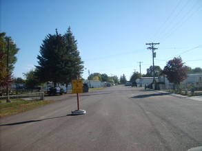 Wayside Mobile Home Park in Heyburn, ID - Building Photo - Building Photo