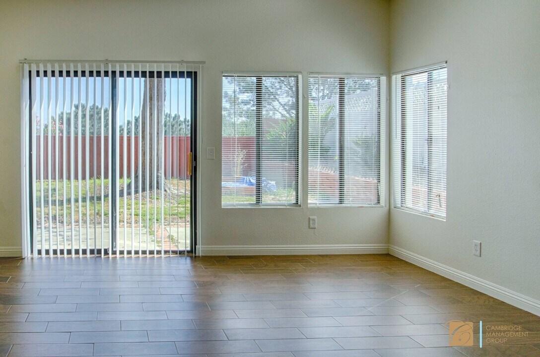 1794 E Pointe Ave in Carlsbad, CA - Building Photo