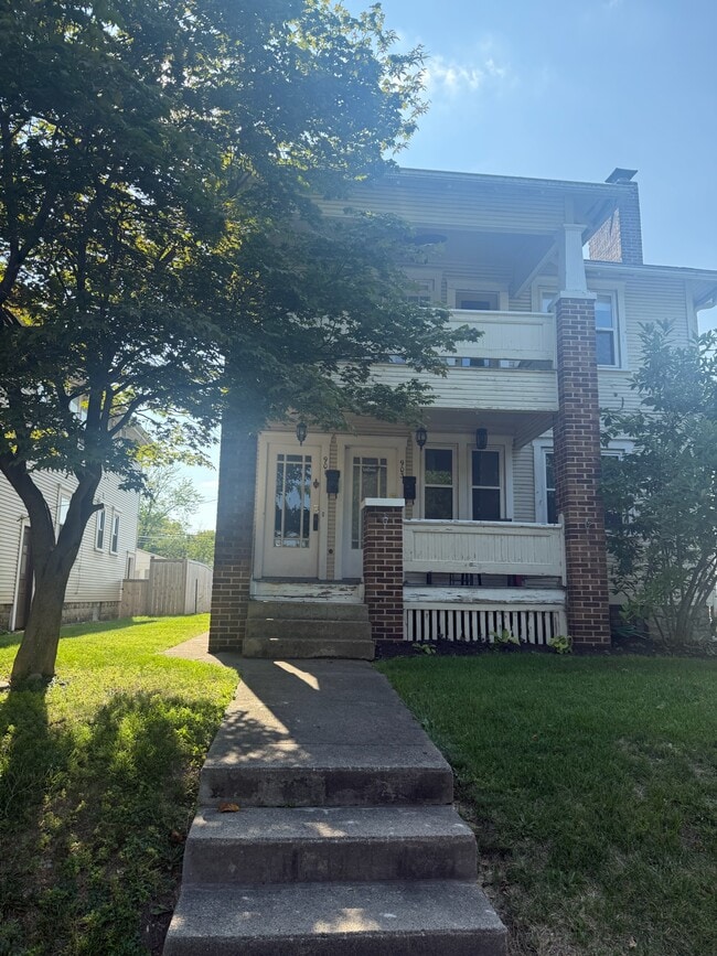 property at 901 Oxley Rd