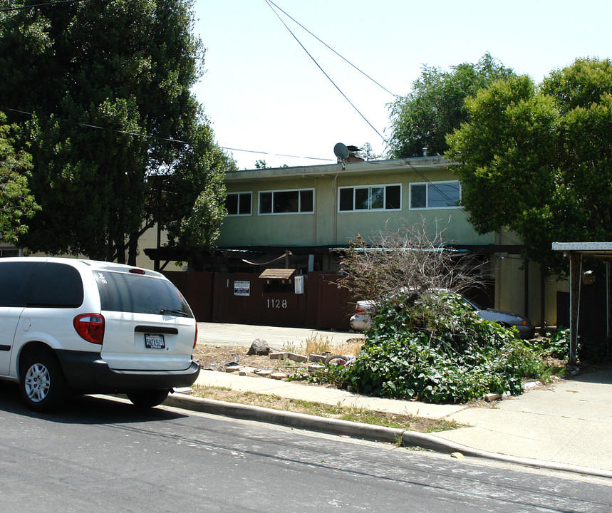 1128 Marilyn Way in Concord, CA - Foto de edificio