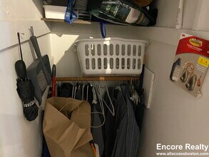 61 S Huntington Ave, Unit 302 in Boston, MA - Building Photo - Building Photo