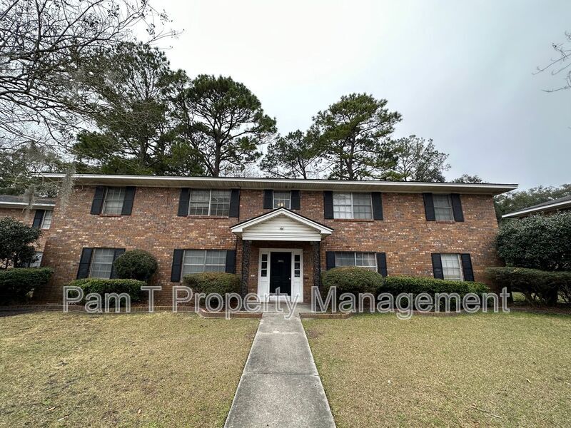 4415 Caroline Dr in Savannah, GA - Building Photo