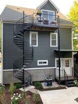 2658 W Homer St in Chicago, IL - Building Photo