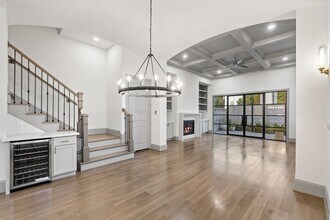 1719 Holman St in Houston, TX - Building Photo - Building Photo