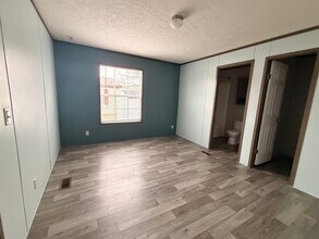 332 Trillum Trail in Oxford, MI - Building Photo - Building Photo