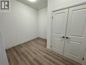 1333 Weber St E in Kitchener, ON - Building Photo - Building Photo