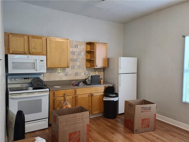107 E Gladys St in Tampa, FL - Building Photo - Building Photo