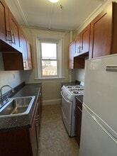 1111 Boylston St, Unit 4 in Boston, MA - Foto de edificio - Building Photo