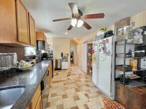 5 Hearn St, Unit 1 in Watertown, MA - Building Photo - Building Photo