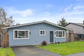 4817 N Vassault Dr in Tacoma, WA - Building Photo - Building Photo
