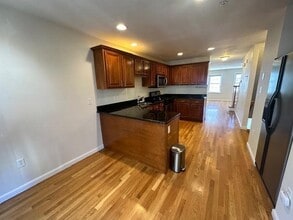 47 Alder St in Waltham, MA - Building Photo - Building Photo