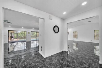 303 NW 105th Terrace in Coral Springs, FL - Building Photo - Building Photo