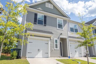 751 Jacobs Millpond Rd in Elgin, SC - Building Photo - Building Photo