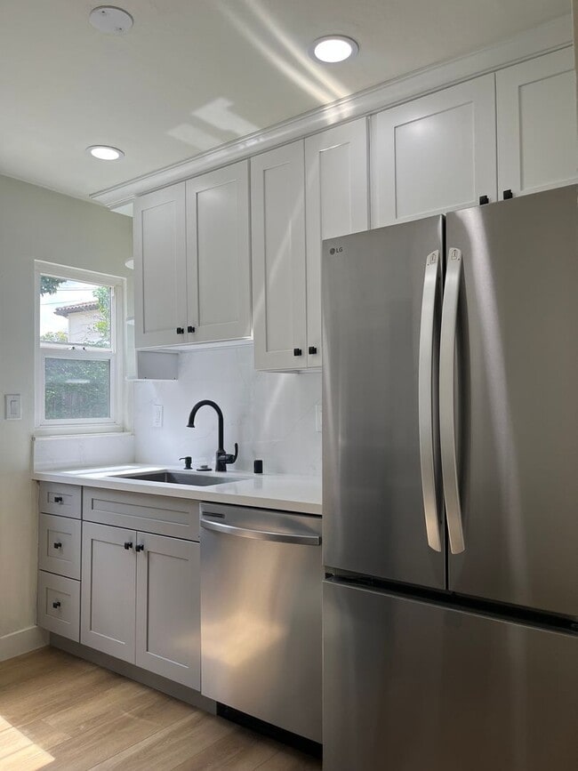 property at 886 Brent Dr