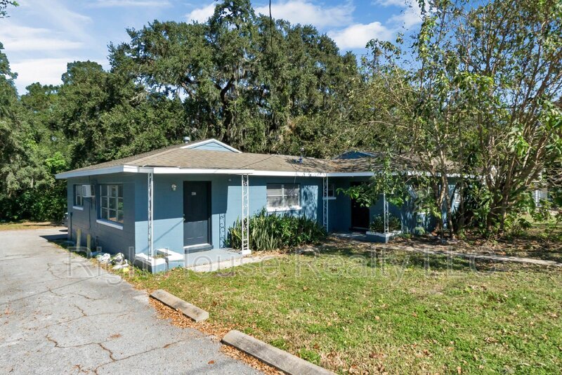 1214 Sunshine Ave in Leesburg, FL - Building Photo