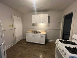 2166-2168 N 48th St-Unit -1 in Milwaukee, WI - Building Photo - Building Photo