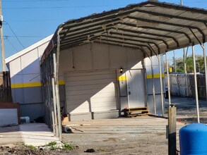 1048 N US Hwy 17 92 in Longwood, FL - Foto de edificio - Building Photo
