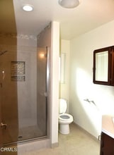 1521 Vista Del Mar Dr in Ventura, CA - Foto de edificio - Building Photo