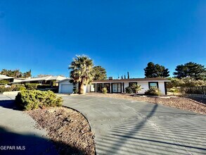 6332 El Risco St in El Paso, TX - Building Photo - Building Photo
