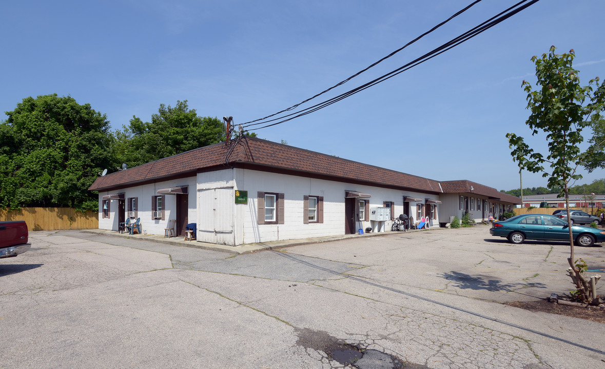 10 Francis St in Bristol, RI - Building Photo