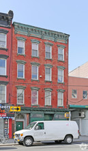 386 Metropolitan Ave in Brooklyn, NY - Building Photo - Building Photo